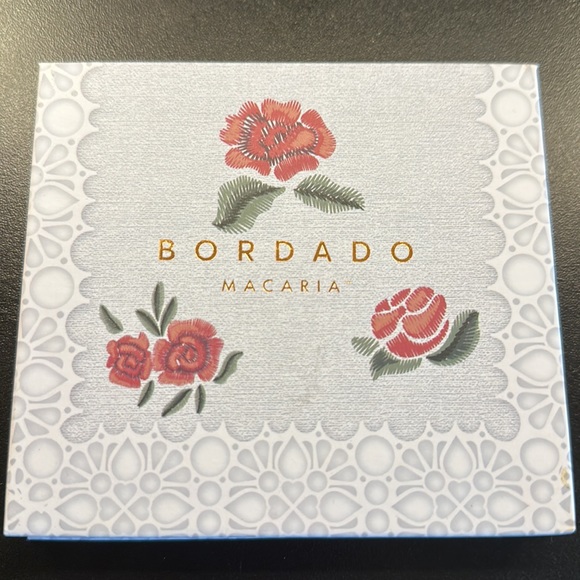 Macaria Bordado 9 Eyeshadow Palette - Picture 2 of 3